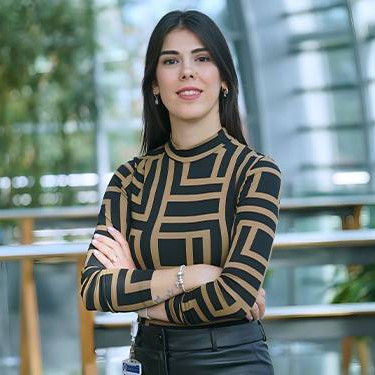 Betül Yenici